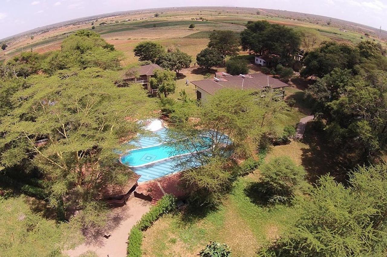 Hunters Lodge Twaandu Esterno foto