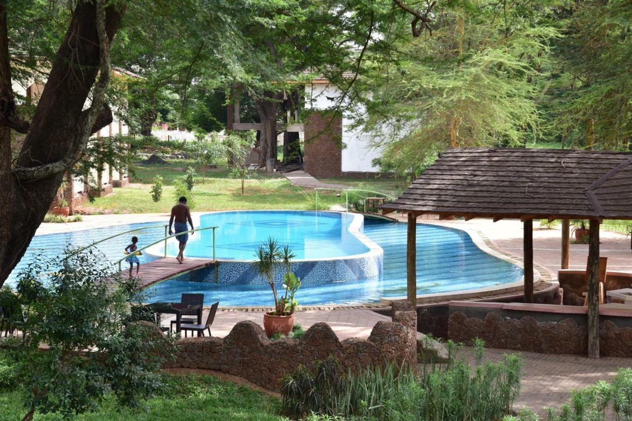 Hunters Lodge Twaandu Esterno foto