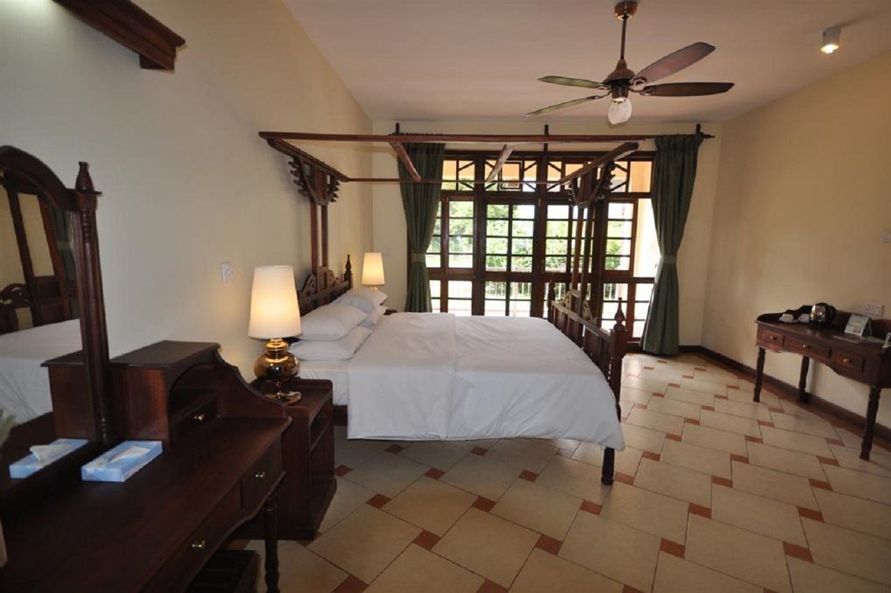 Hunters Lodge Twaandu Esterno foto